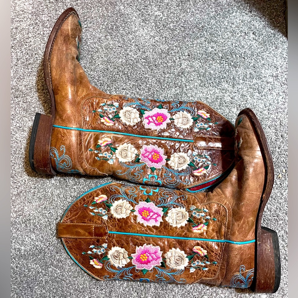 Women's Honey Bunch Rose Garden Square Toe Western Boot by Macie Bean